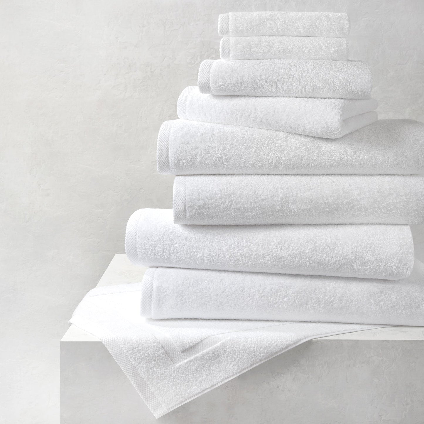 Signature Towels & Bath Mats