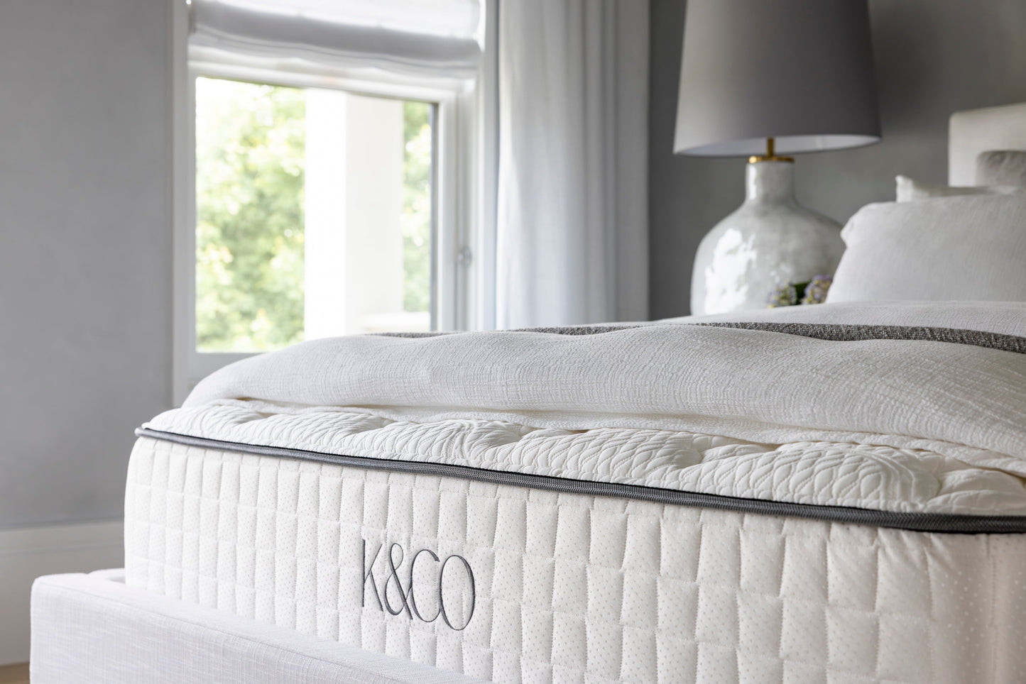 K&CO EXECUTIVE PLUSH PILLOW TOP